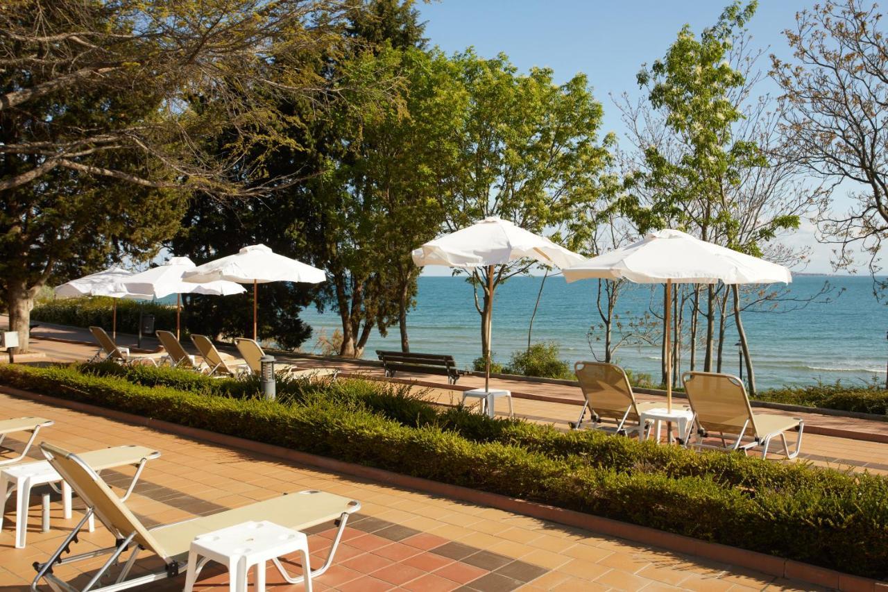 Dreams Sunny Beach Resort And Spa المظهر الخارجي الصورة The promenade of Nea Vrasna