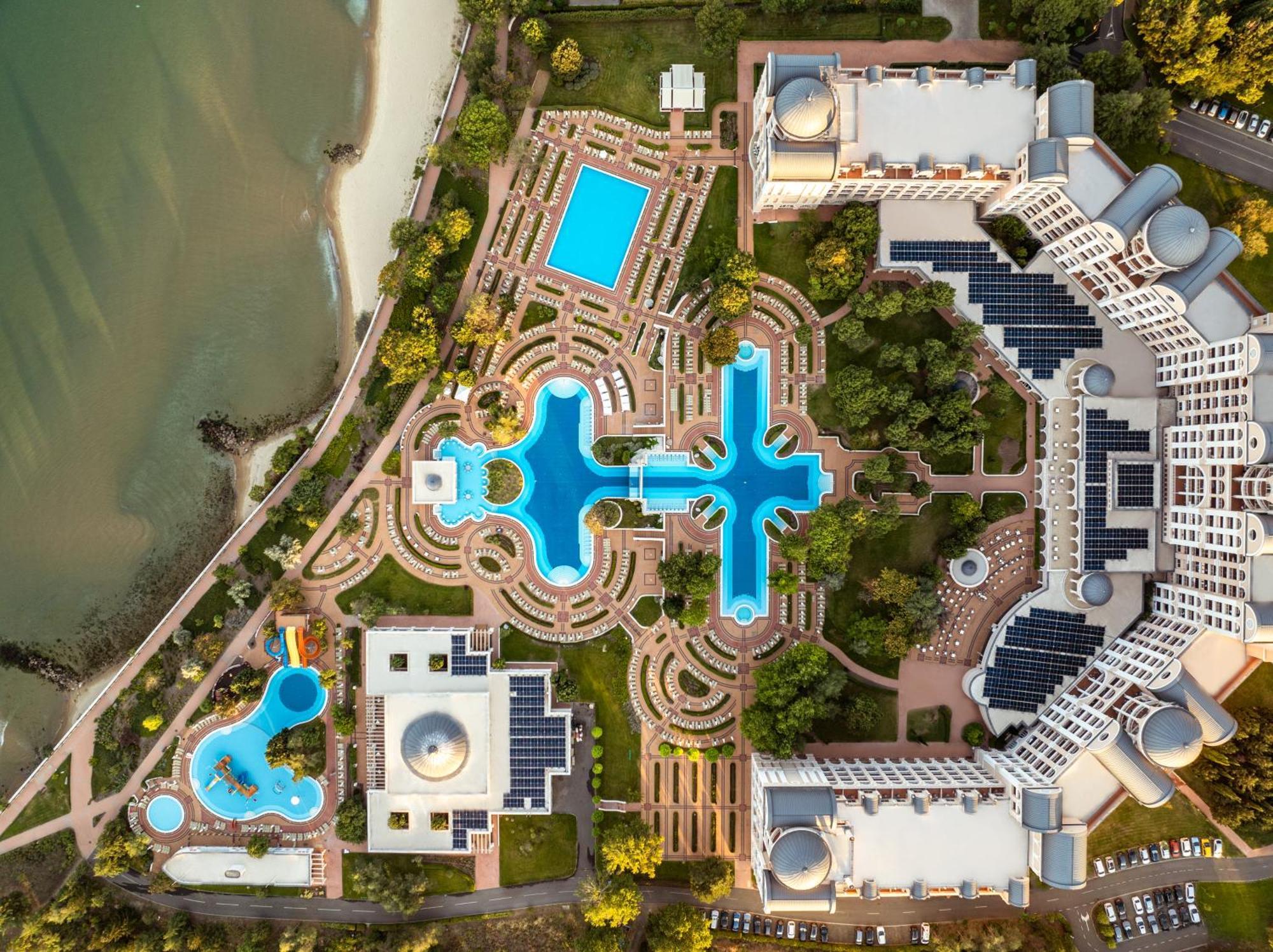 Dreams Sunny Beach Resort And Spa المظهر الخارجي الصورة Aerial view of the resort