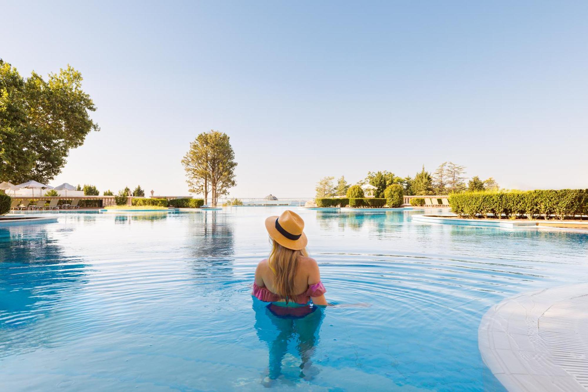 Dreams Sunny Beach Resort And Spa المظهر الخارجي الصورة Infinity pool at the resort